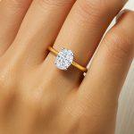 1 carat oval lab diamond ring Dubai