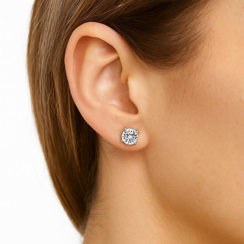 2 carat Lab Grown Diamond Stud Earrings Dubai