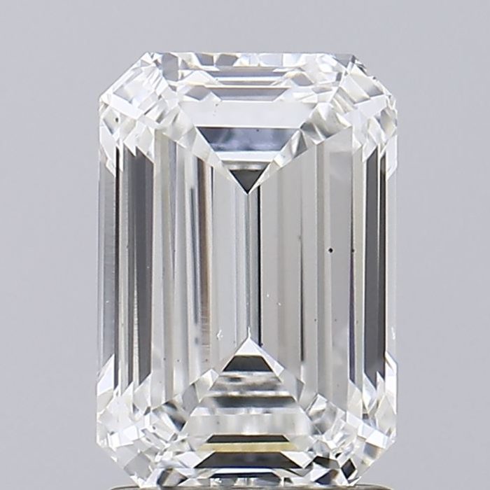 3 carat Emerald shape lab grown diamond