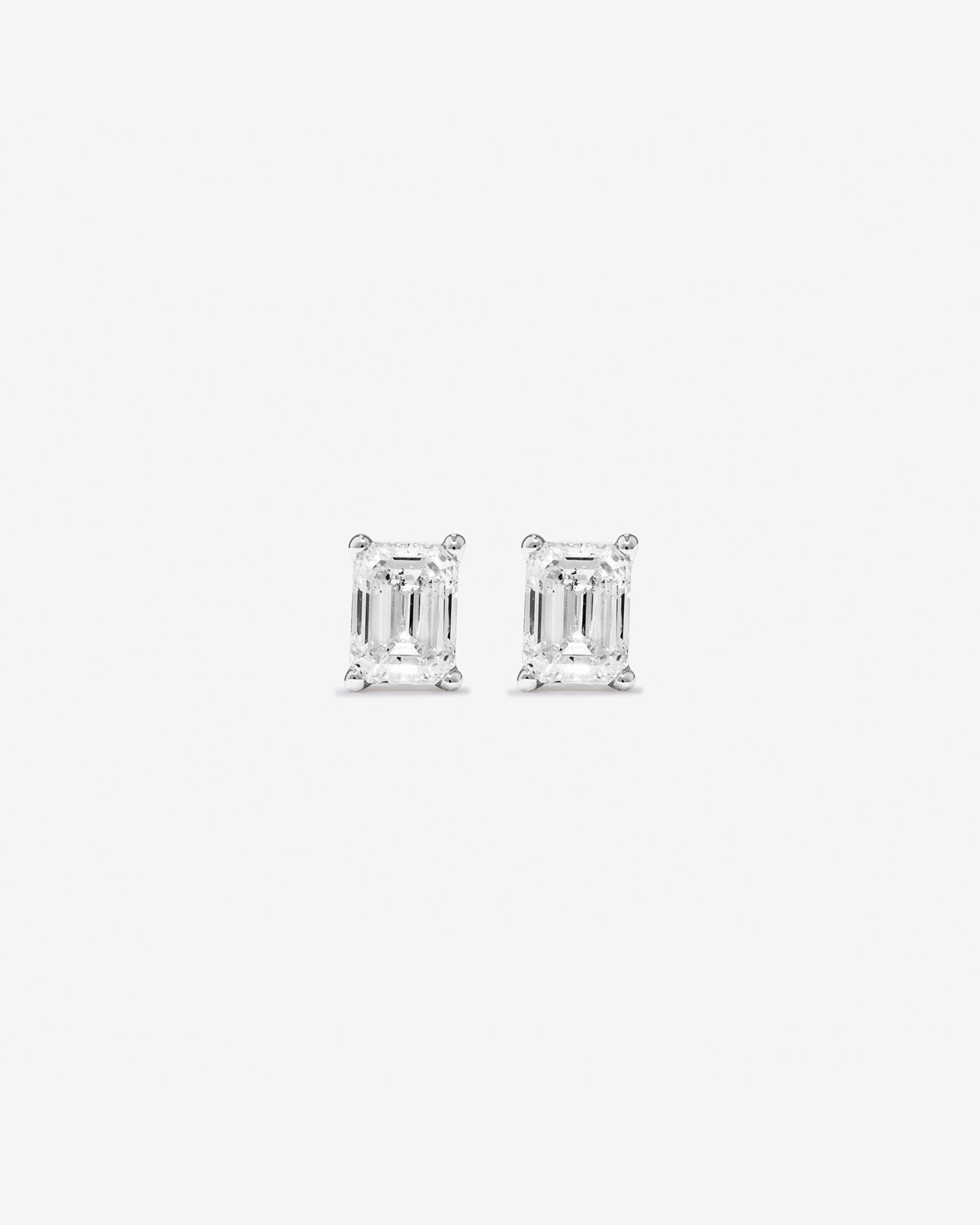Emerald Cut Diamond Stud Earrings Dubai Emerald Cut Diamond Stud Earrings Dubai