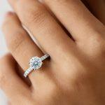 Lab Diamond ring with Shoulder diamonds Dubai