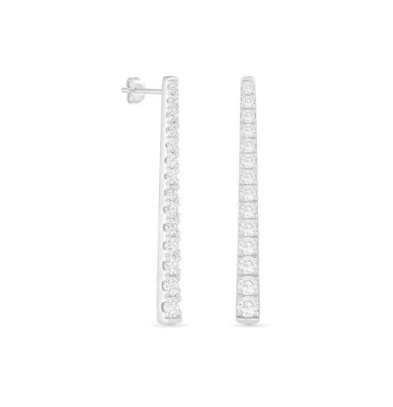 Long earrings with diamonds Dubai