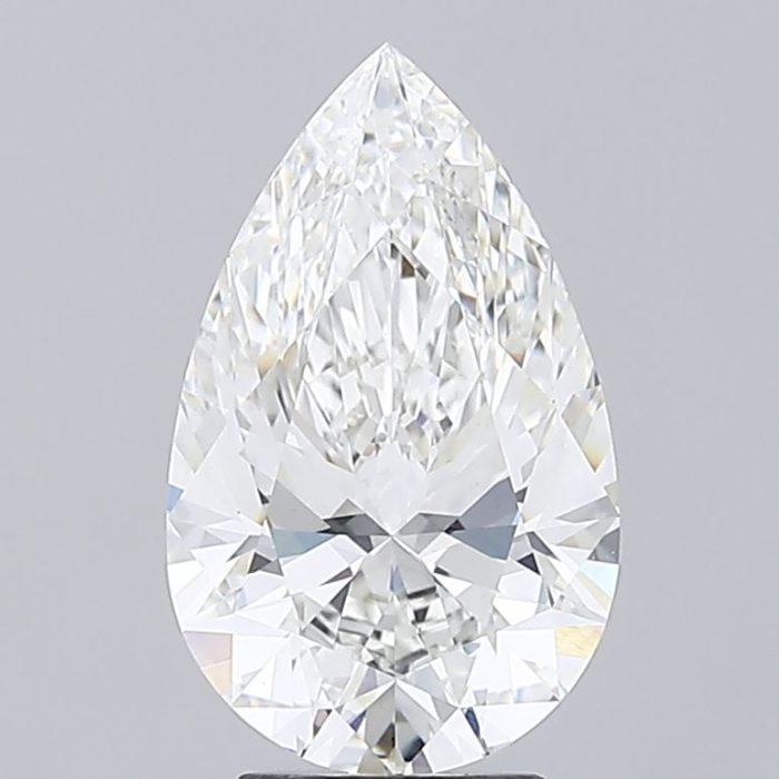 4 Carat pear lab diamond Dubai
