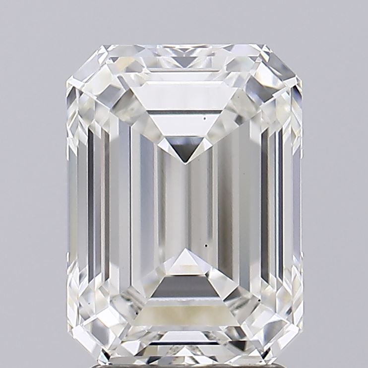 5.05 carat Emerald shape lab grown diamond 5.05 carat Emerald shape lab grown diamond Dubai