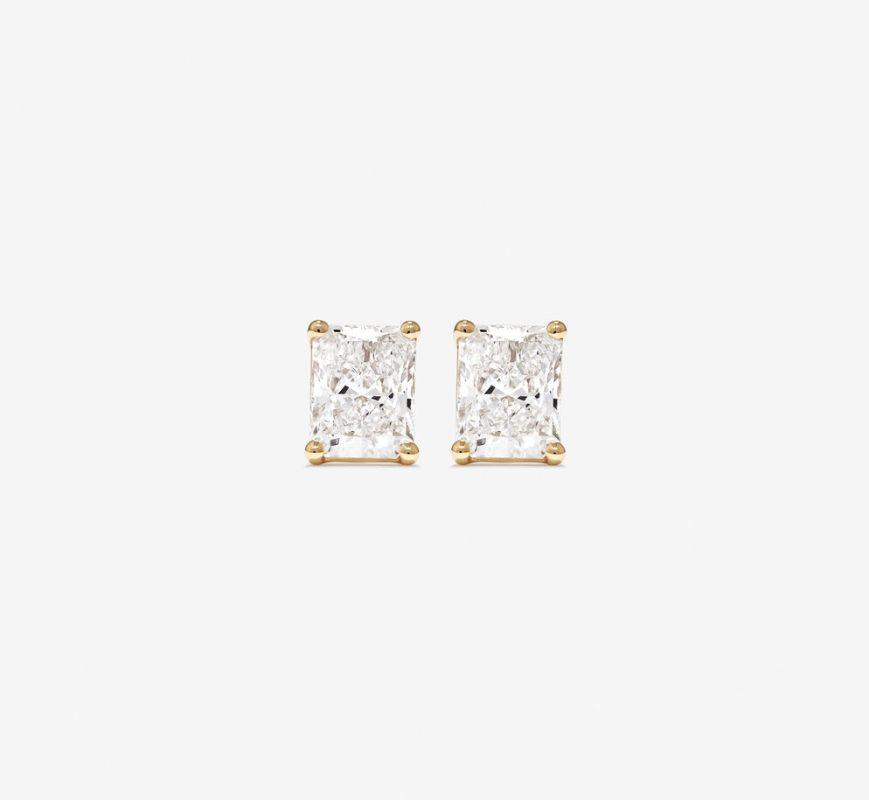 Radiant Cut Diamond Stud Earrings Dubai