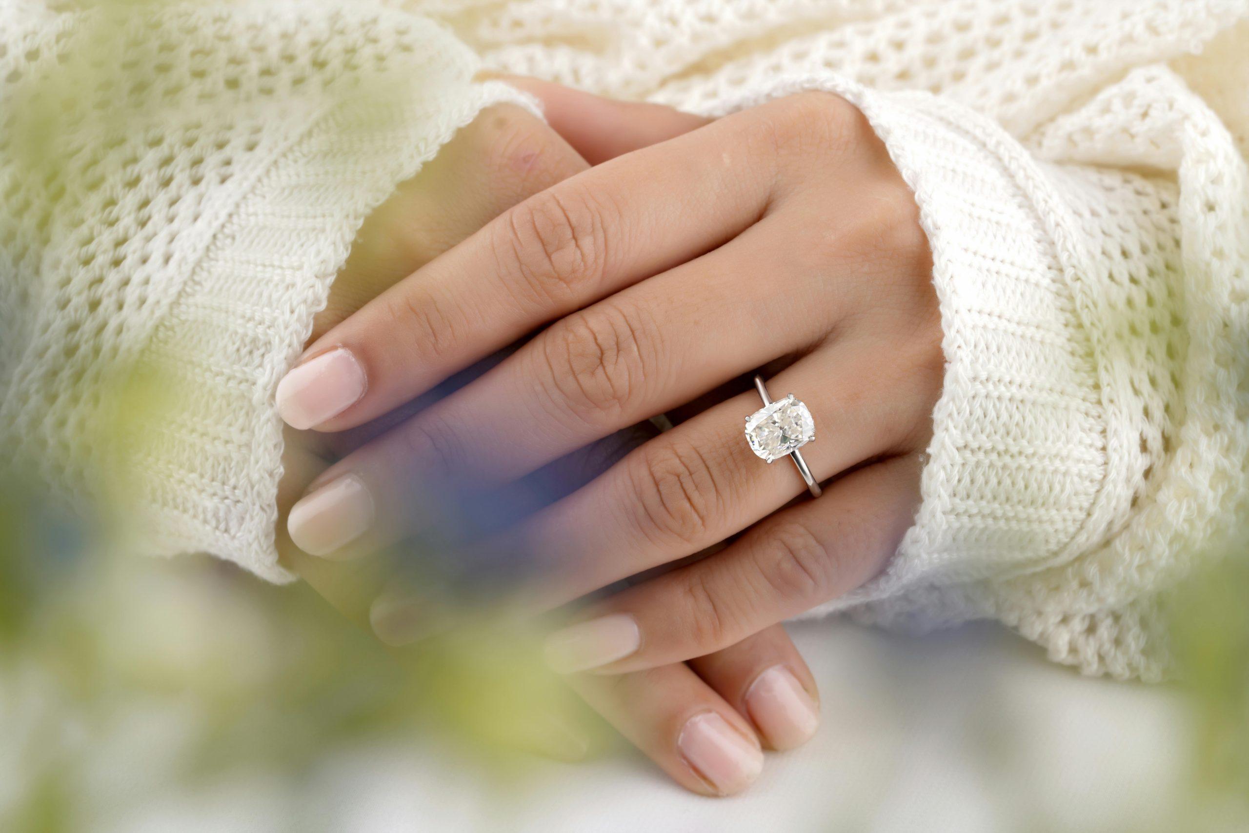 Custom lab grown diamond ring Dubai