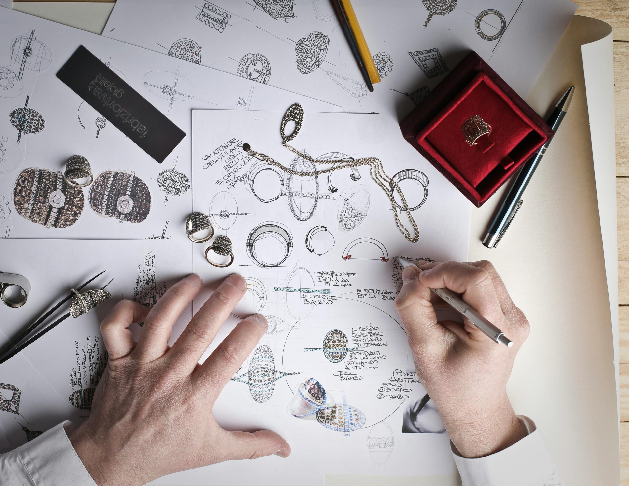 Customized Jewellery in Dubai UAE