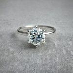 1 carat round lab grown diamond ring