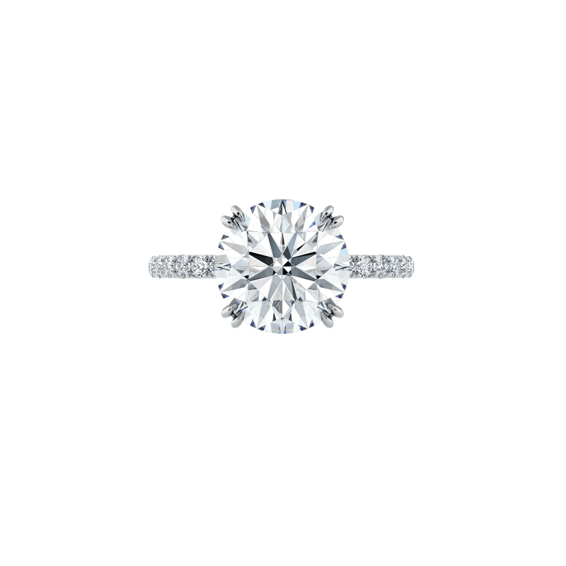 Round Diamond Engagement Ring With Side diamonds Dubai