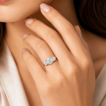 Round Lab diamond trilogy ring Dubai
